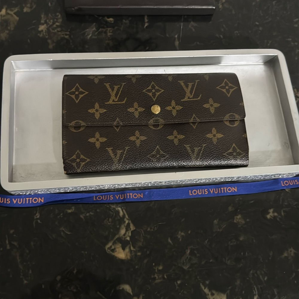 Louis Vuitton Monogram Porte Tresor - Picture 3 of 13